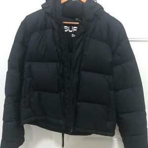 Aritzia- the super puff SHORTY- new condition